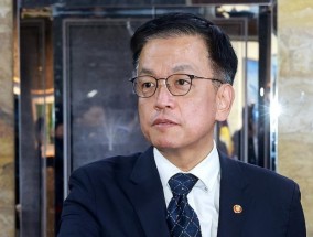 韩国代总统因市民团体举报被警方立案调查